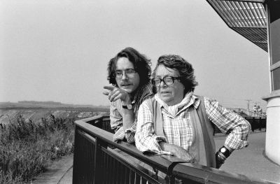 强烈建议不要催婚,催婚为什么只催女的不催男的