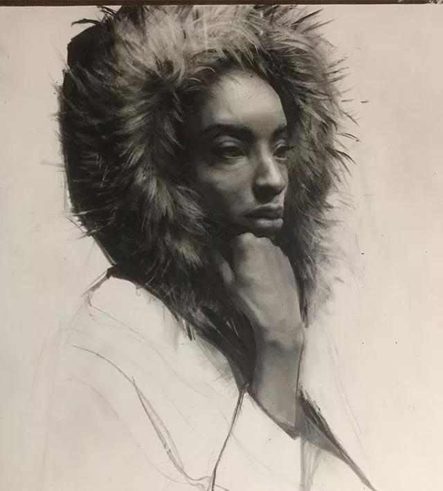 唯美风格素描画,妖娆的背影素描画