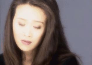 屹立三十年不倒的那英就是一东北大妞哪来的什么舞台风格