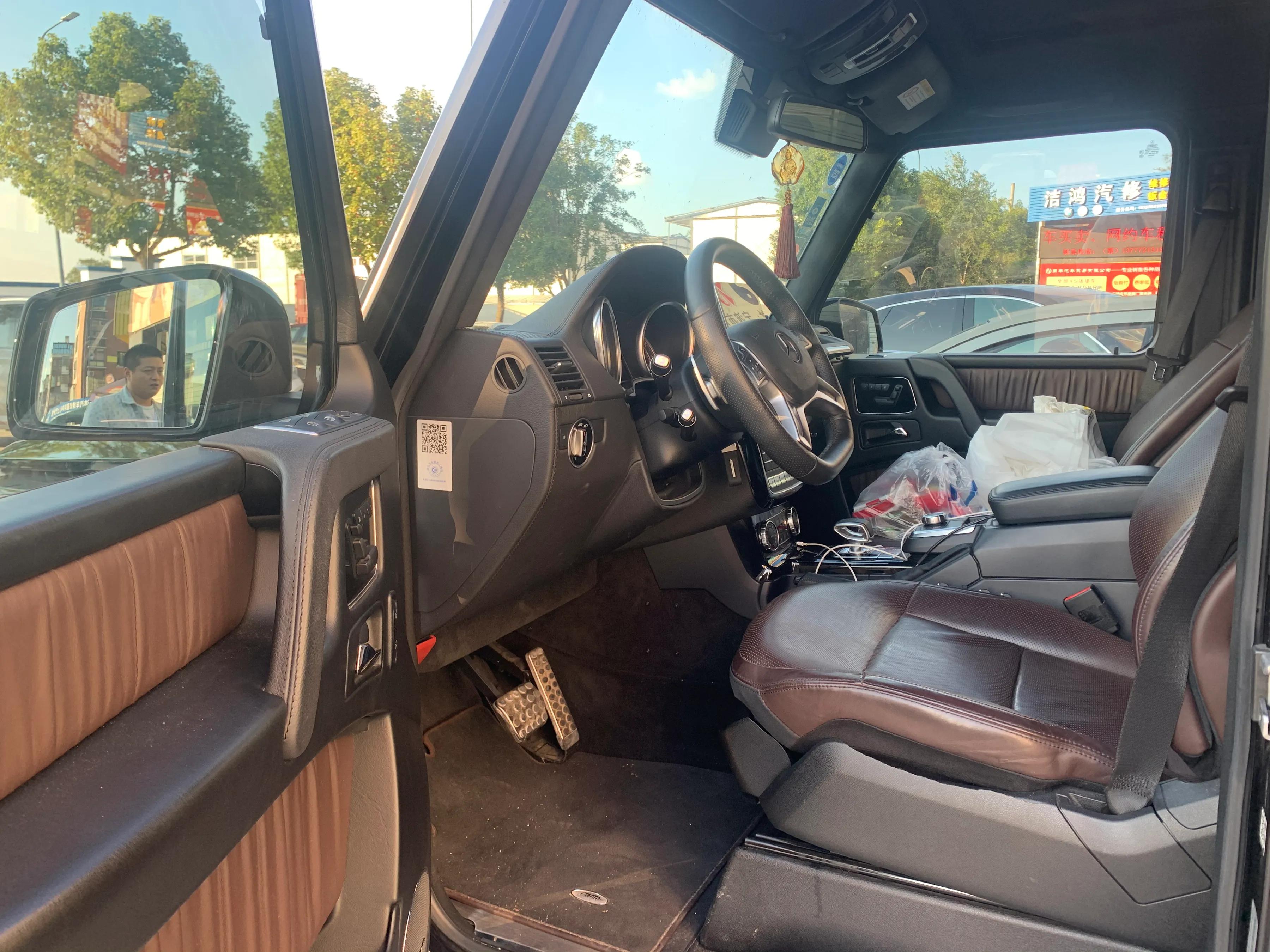 收车记：上路300多W的大G，开3年还值多少？猜多少价拿下？