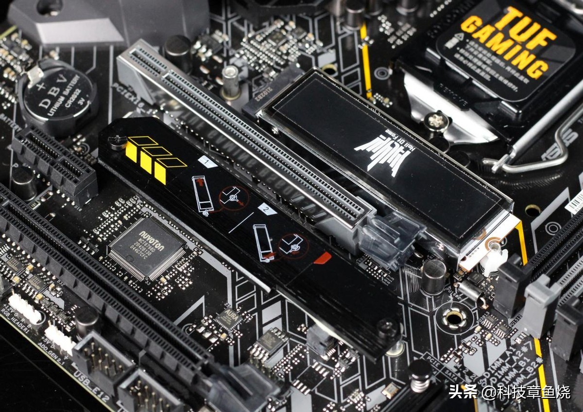 华硕tufb560重炮手能插几个固态,华硕tufb560重炮手说明书