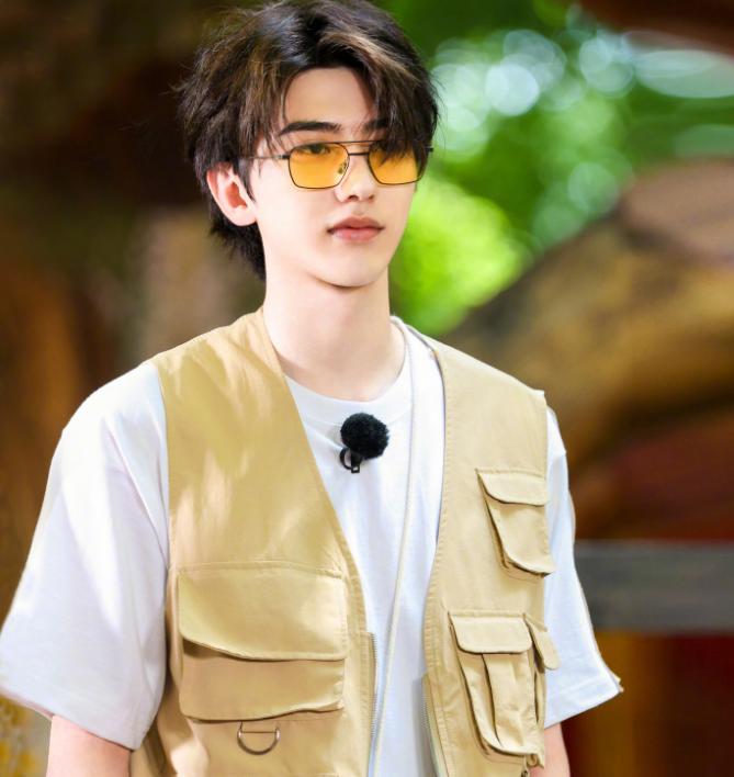 蔡徐坤对沙溢最后一期的态度,蔡徐坤对沙溢态度转变的原因