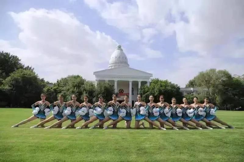 沈阳城市学院荣获世界大学生啦啦操锦标赛世界双人花球第七名