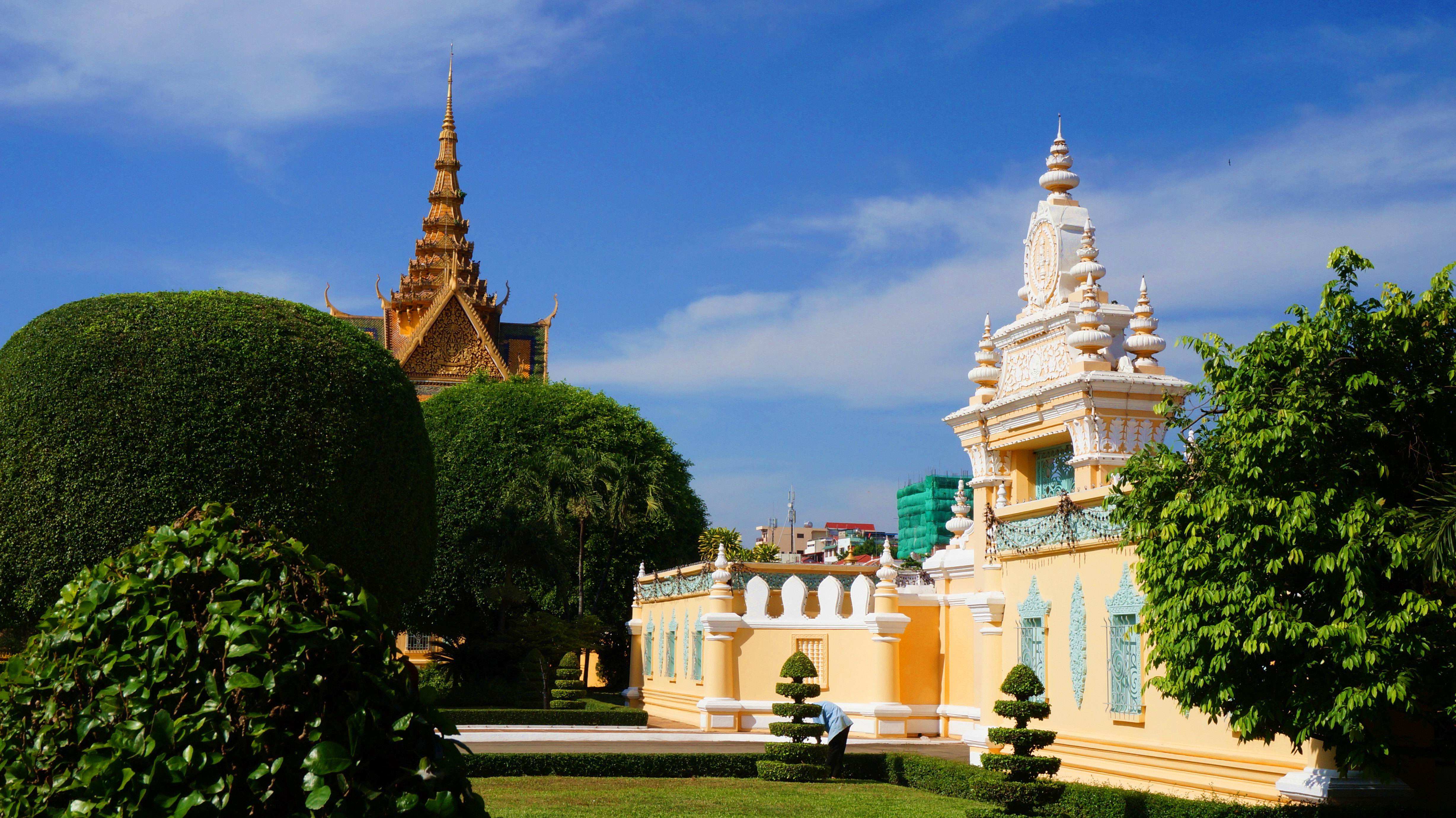 去柬埔寨旅游安全吗最近,去荷兰旅游安全吗
