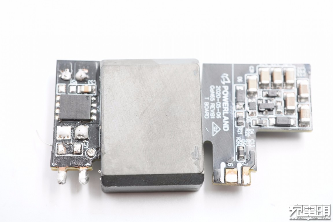 联想口红氮化镓充电器,联想氮化镓充电器对比测评