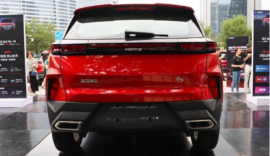 外观大气时尚的海马8S,座椅舒适,内饰精致,值得你拥有