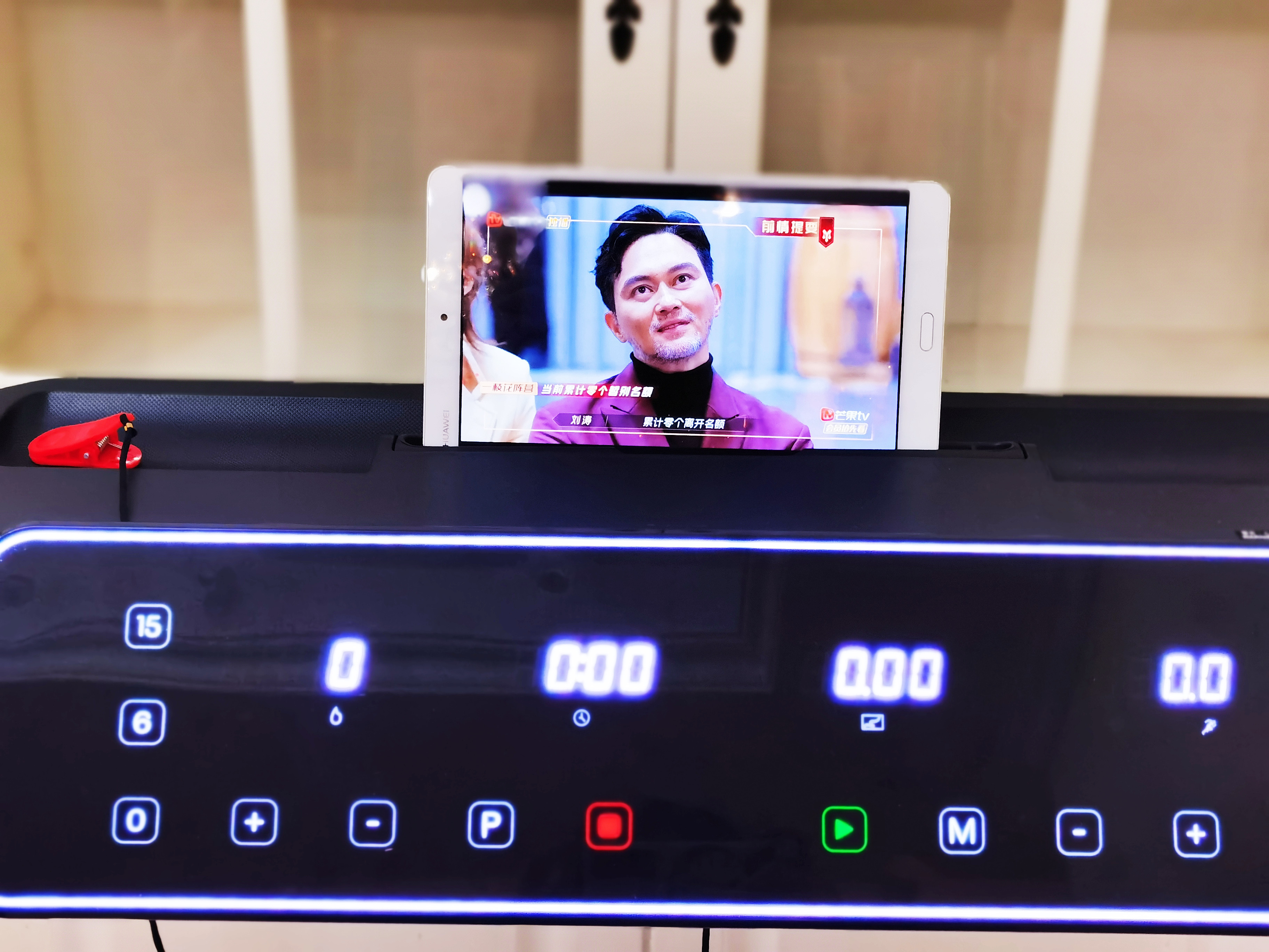 锐步跑步机jet200与fr20哪个好,锐步jet100m和jet100m跑步机