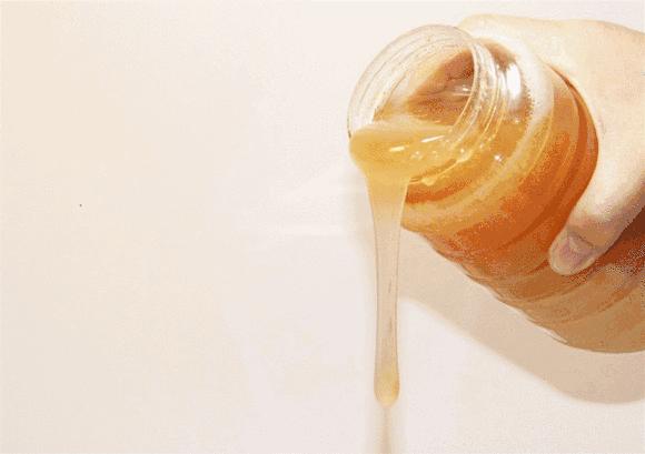 夏天蜂蜜结晶是真蜂蜜还是假蜂蜜,市面上的蜂蜜真假