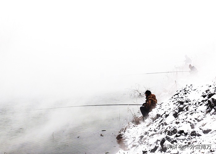 红虫钓鱼当天没用完的怎样保管,冬天钓鱼红虫怎么保管呢