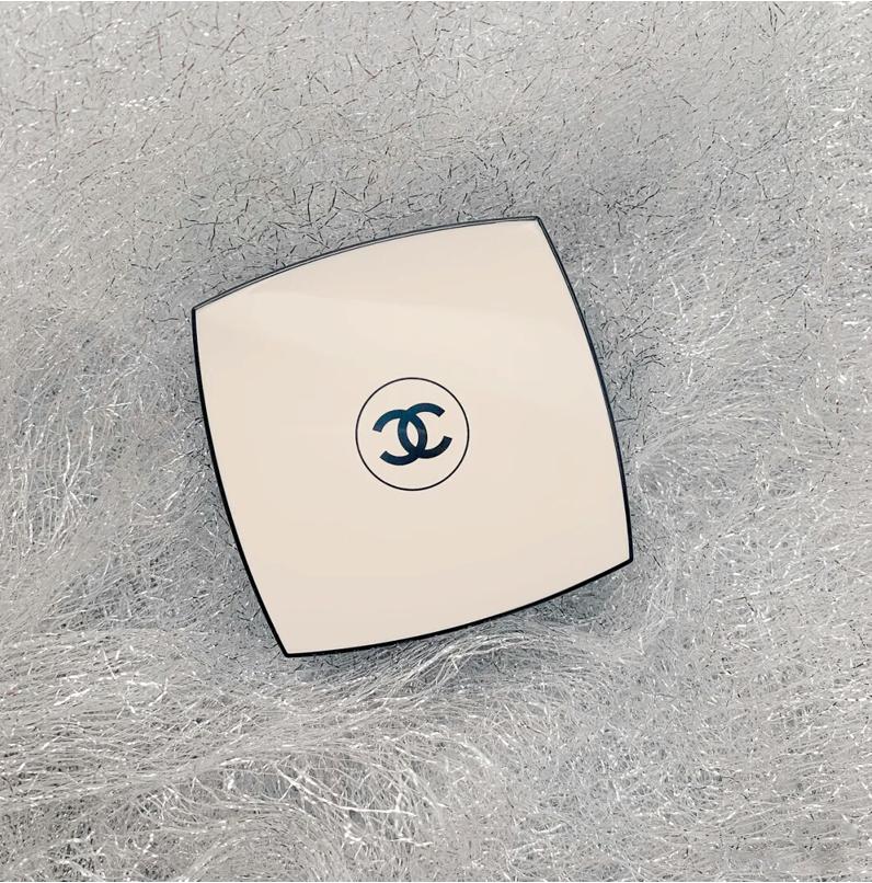 圣罗兰气垫哪款遮瑕好,想要底妆更服帖妆前保湿非常重要