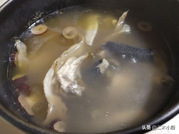 玉竹石斛淮山鸡汤,玉竹石斛煲汤