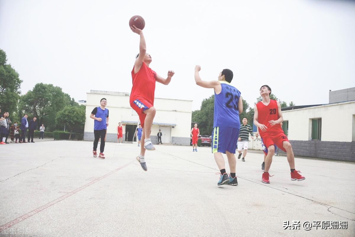 作为女人不应该错过应有的足球季节