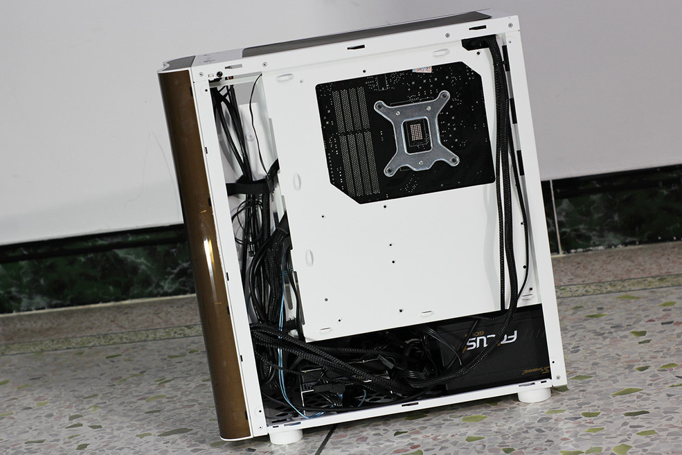 麻雀虽小，用“料”十足——Tt（Thermaltake）挑战者H3机箱体验