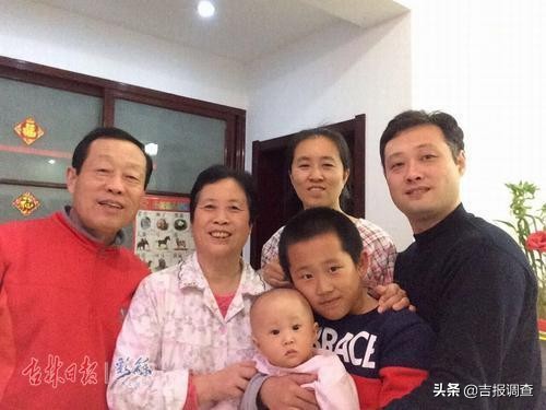 三世同堂的大家庭,三世同堂一家人其乐融融