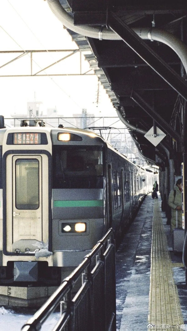 摄影师爆修片原图高清,摄影师现场修片崩溃