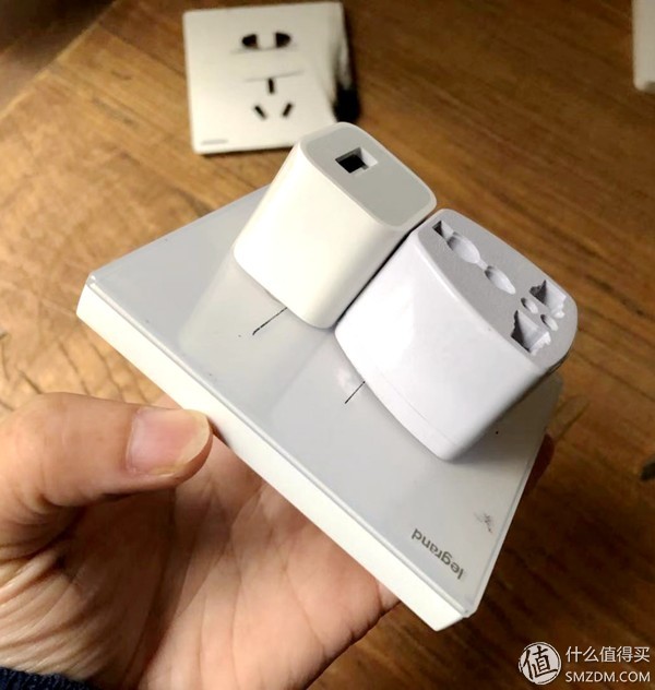 罗格朗开关插座内部结构如何组装,施耐德罗格朗西蒙哪个性价比高