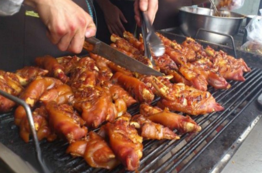 特色烤猪蹄的做法,烤猪蹄卤猪蹄适合开店还是摆摊