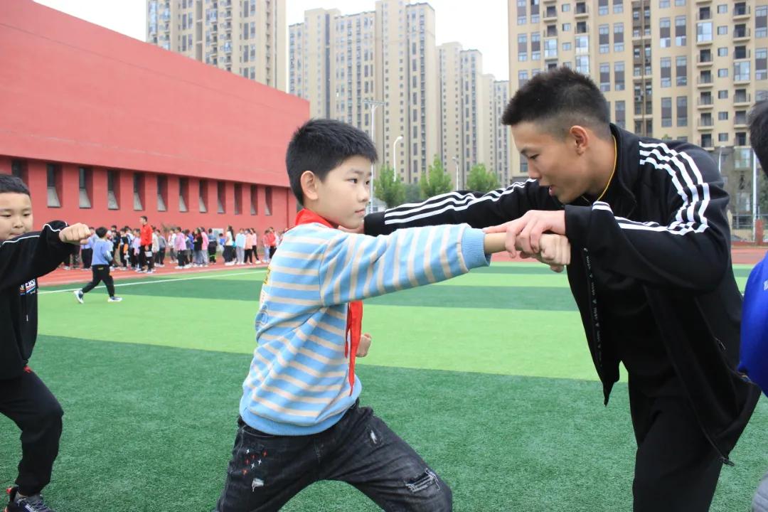 郑东新区文苑学校社团展演,云台小学郑东新区运动会