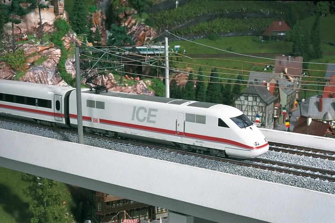 世界上最真实的火车模型,世界最大的铁路系统模型