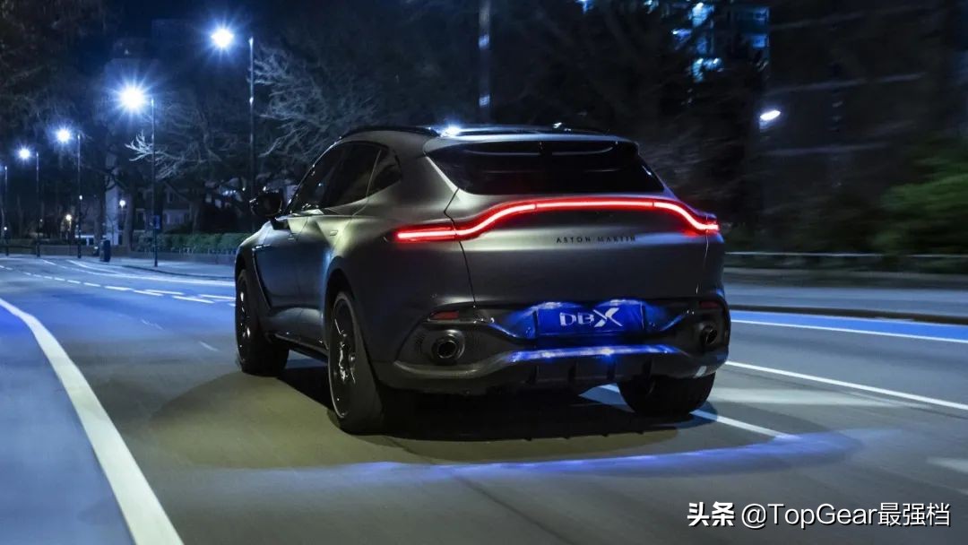 阿斯顿马丁dbx为什么贵,阿斯顿马丁dbx对宾利添越提速对比