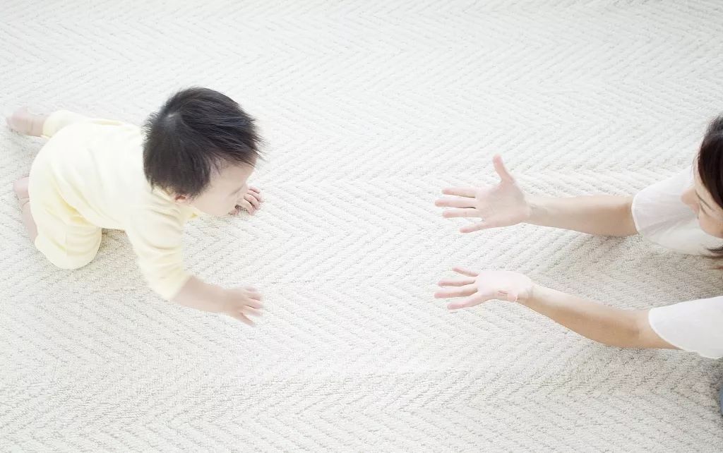 爱的独特表达,表达对宝宝的爱动作