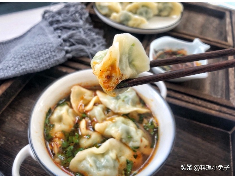 牛肉胡萝卜肉馅饺子怎样调馅,正宗牛肉洋葱馅饼肉馅做法视频