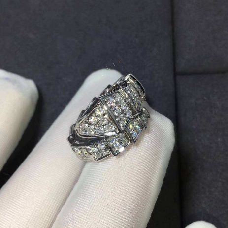 宝格丽戒指蛇戒玫瑰金,宝格丽白色珍珠贝母配玫瑰金