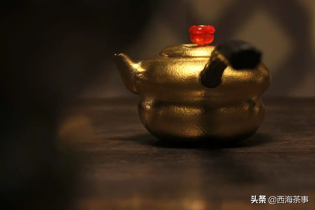 小雪煮茶，没有把手的茶壶却不烫手？急须壶的名字有什么来历？