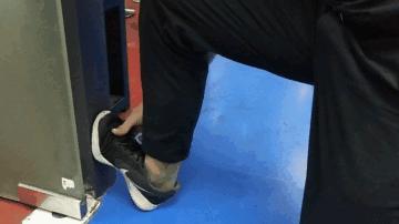 跑步对于下半身肌肉的训练,小腿迎面骨外侧肌肉疼怎么拉伸