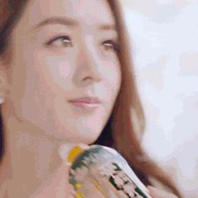 女生必须要学会的几个拍照小技巧,女神拍照技巧与角度和p图