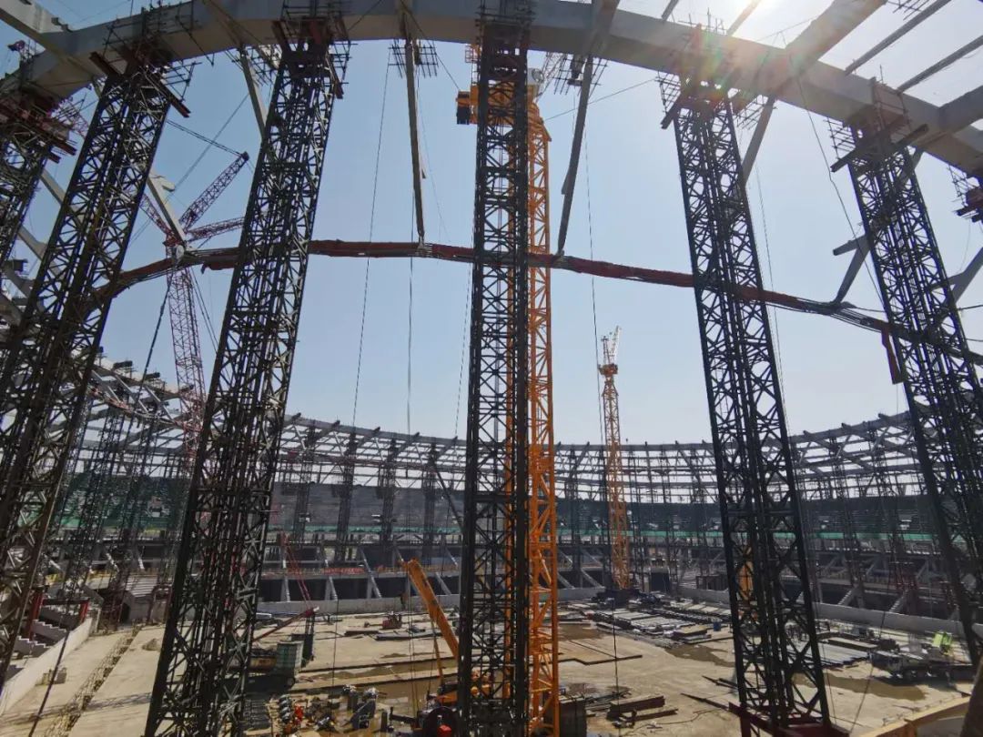 浦东白玉碗足球场,上海首座专业足球场