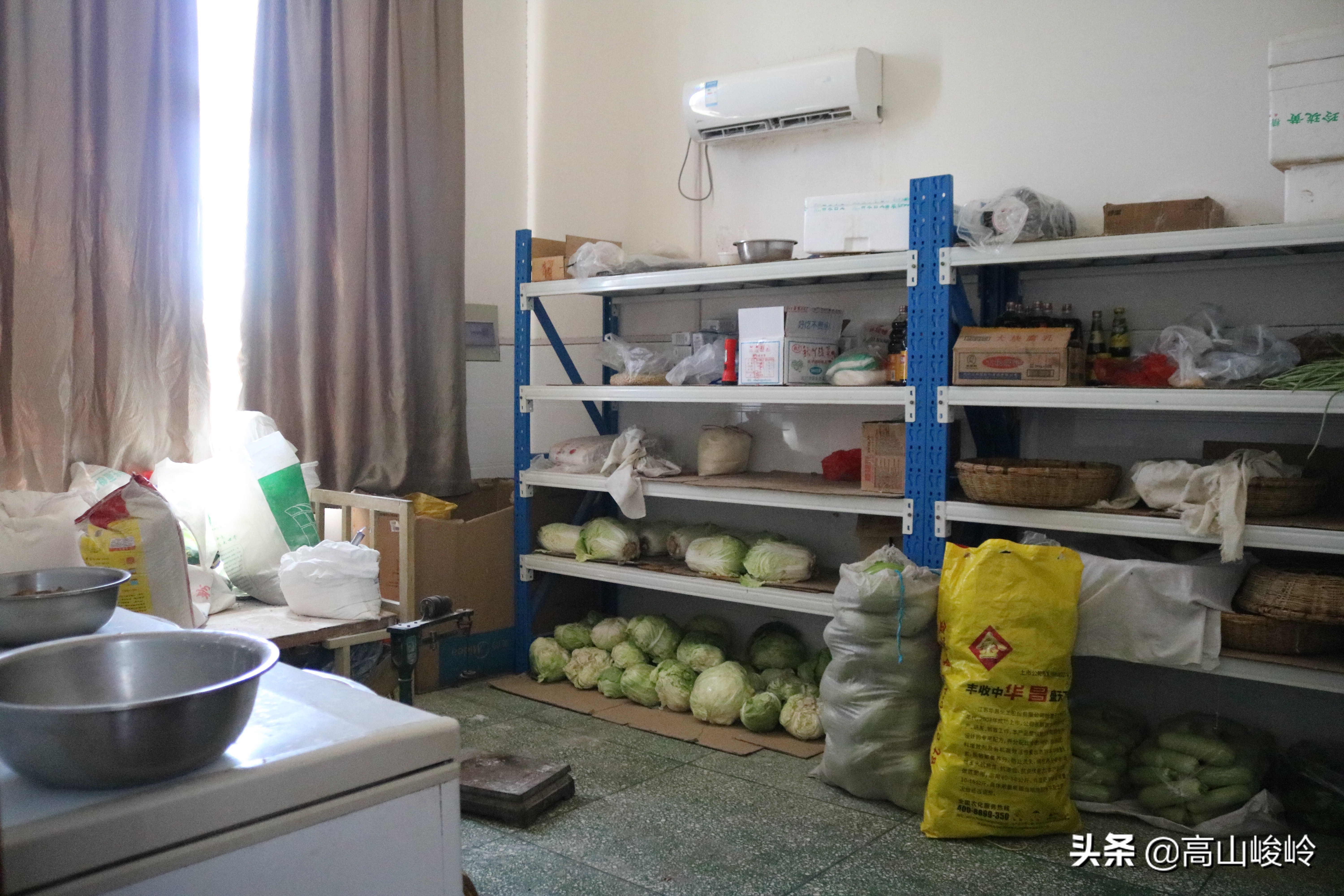 慈善家刘章俊(记者:乔望键张孟强摄/文)