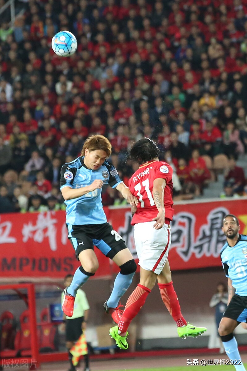 日本男足不敌阿曼,12强赛日本男足