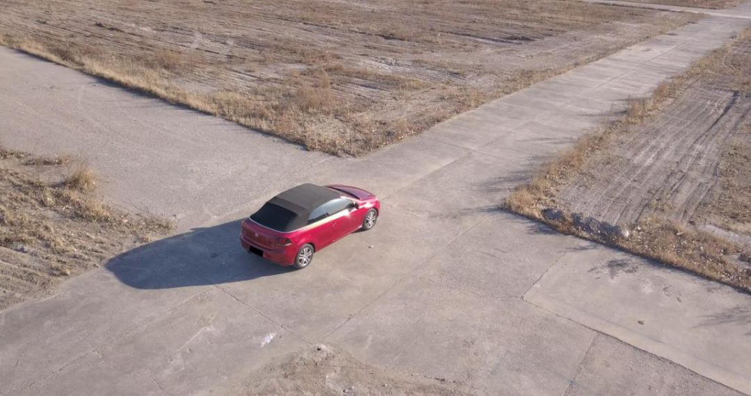 最新款二手高功率高尔夫,二手2.0t大众敞篷高尔夫