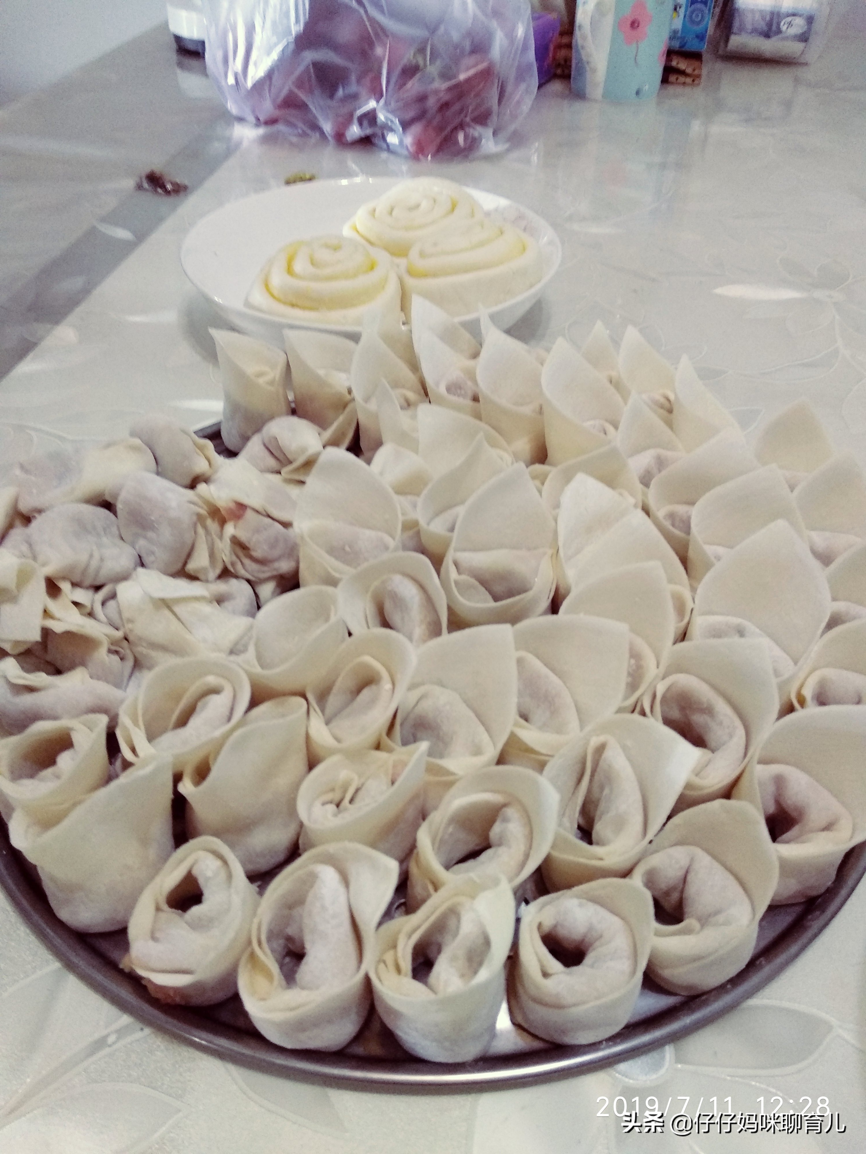 三岁孩子不爱吃饭是怎么回事,两三岁孩子不怎么吃饭怎么办