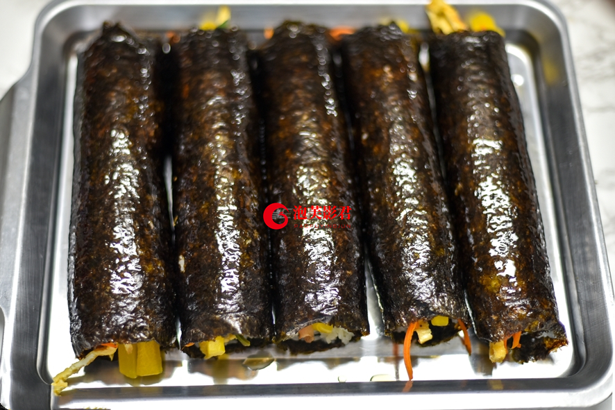 韩国的紫菜包饭的做法视频,正宗韩国紫菜包饭视频教程
