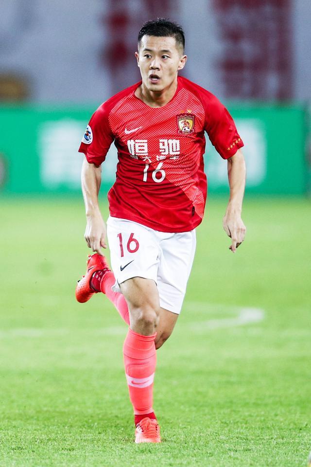 恒大汽车闪耀亚冠,恒大新能源汽车恒驰惊艳亮相