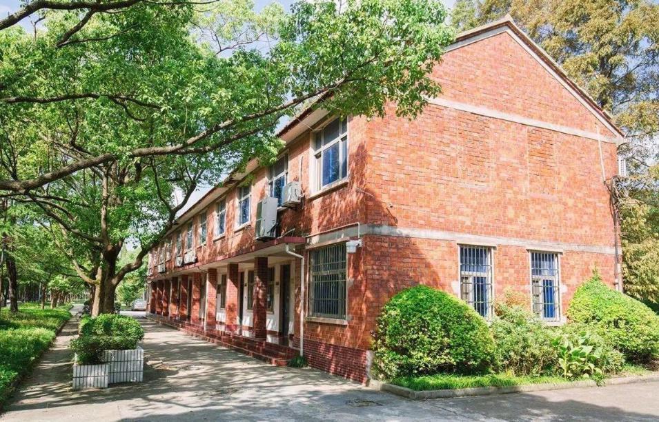 全国排名前百的双非大学——上海师范大学，名气如何？口碑如何？