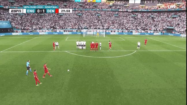 视频裁判靠谱吗,var裁判与主裁冲突