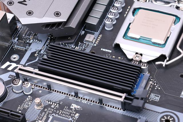 史上最全的组装电脑详细图文教程,7000元电脑最强组装