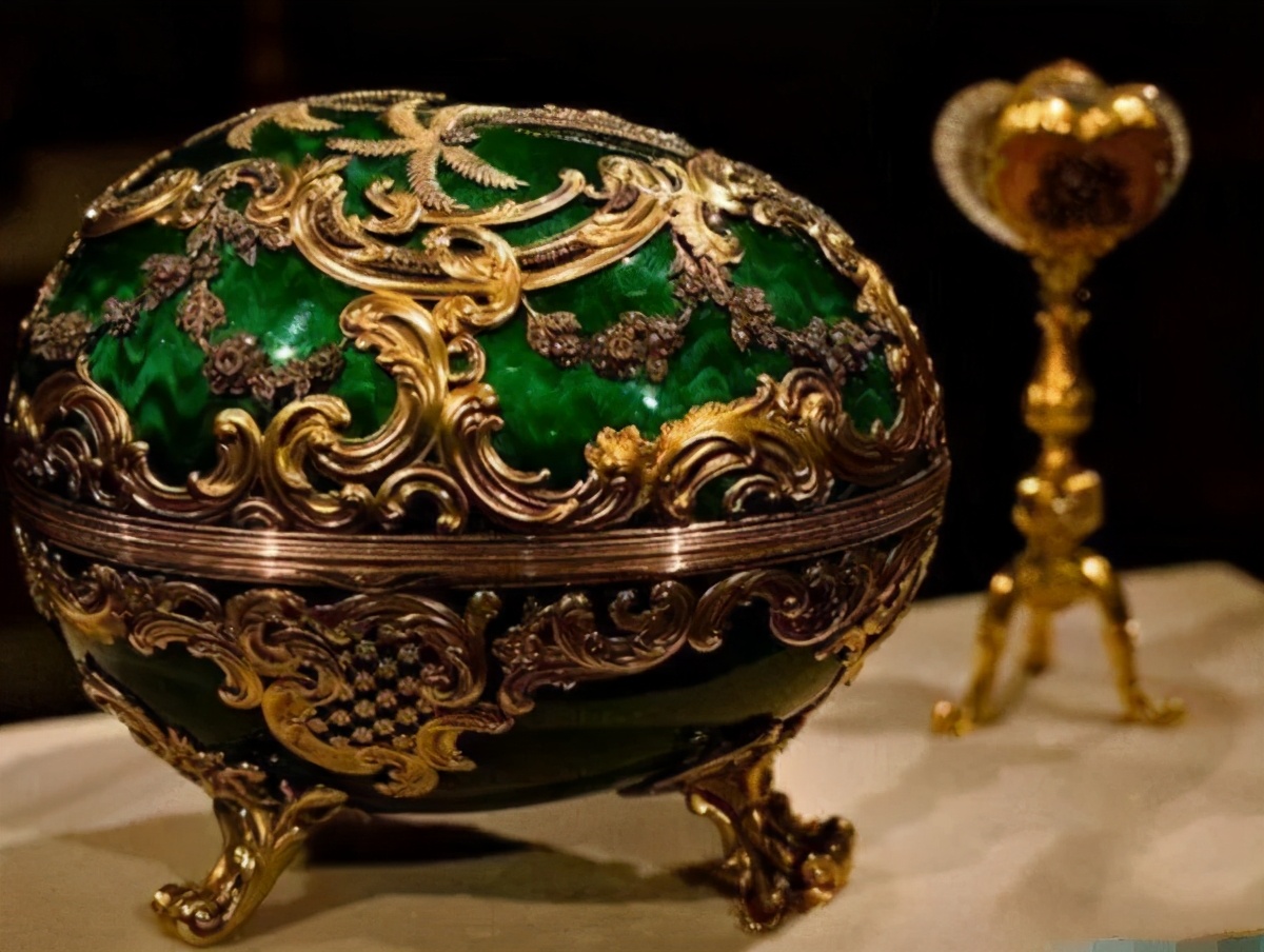 15亿的车20万的矿泉水┃亿万富翁们“最贵”集锦