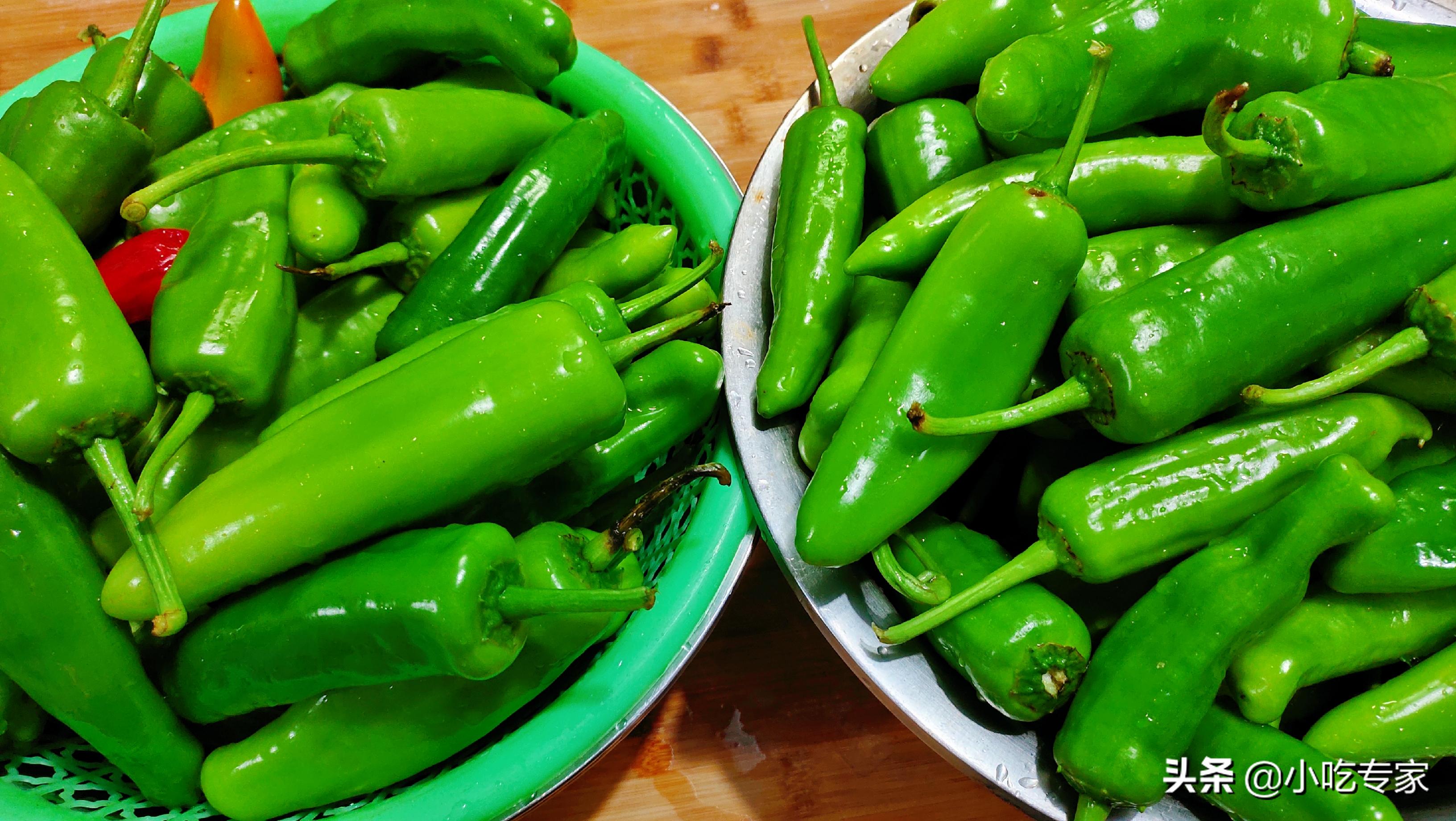 这才是辣椒的真正腌制方法,河南传统腌制韭菜芹菜辣椒怎么腌