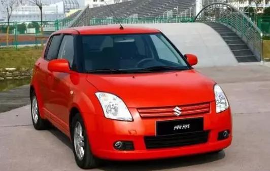 雨燕和f0二手车哪个好,想买个几千块的练手车