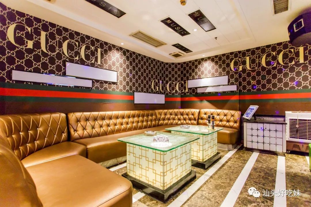 shou家自带食材的火锅店,开在KTV里,人均10+元