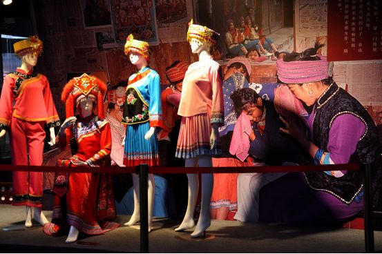 2020重庆马拉松比赛现场直播,重庆千野草场音乐节