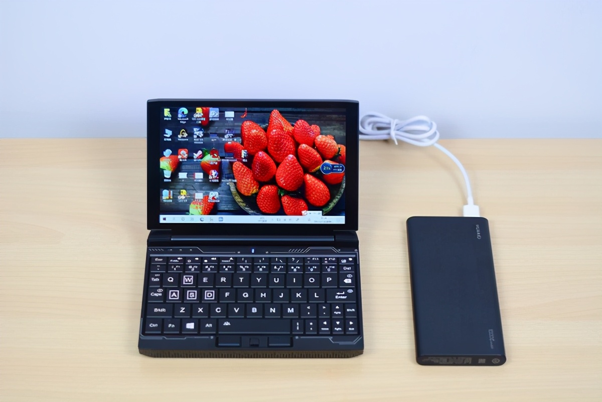 最新游戏笔记本电脑评测,小不点游戏好玩吗