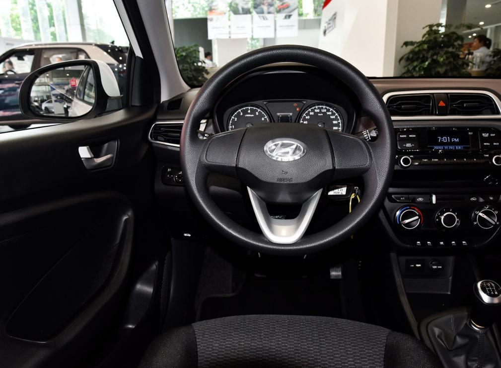 瑞纳4万,现代瑞纳4万公里多少钱