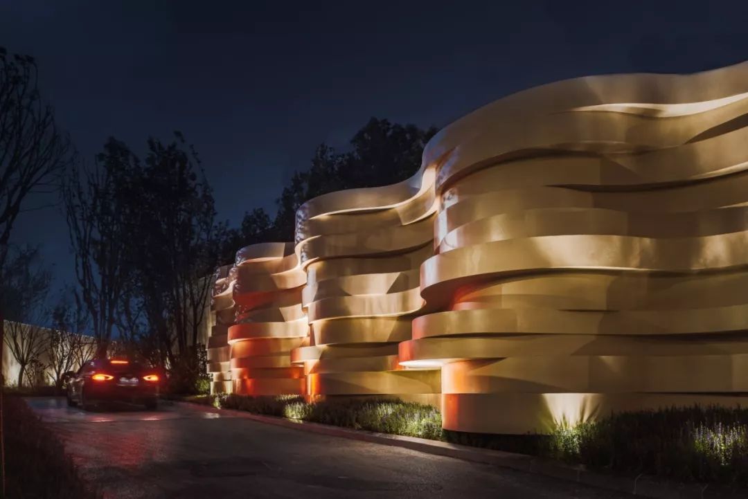 于山城邂逅一场摩登浪漫|重庆中海·天钻