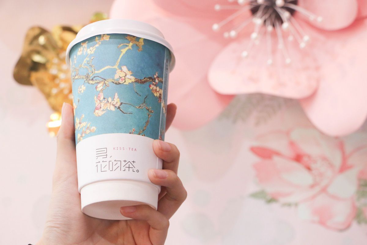 火爆珠三角的网红奶茶店来了，还带着宫崎骏设计的杯子！
