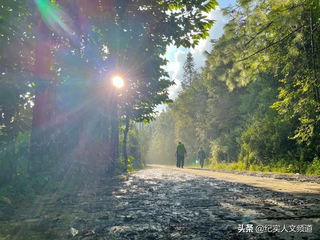 13小时徒步翻越高黎贡山,永远的行走腾讯